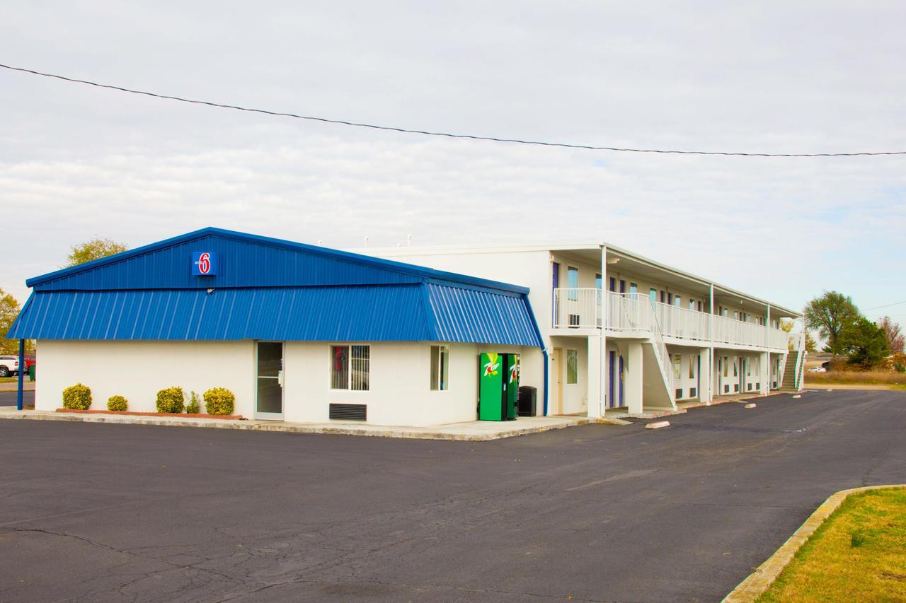 Country Yard Inn And Suites 시케스턴 외부 사진